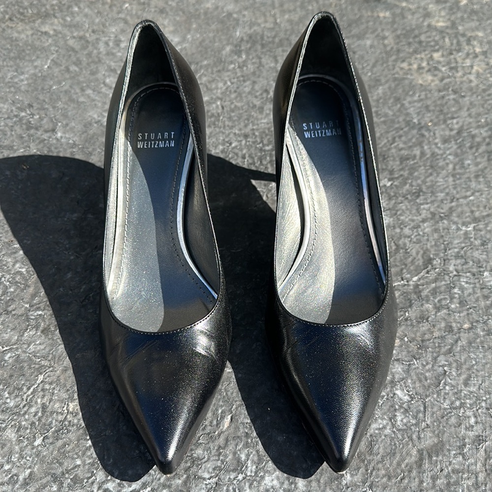 Stuart Weitzman Pinot Pump - Picture 2 of 7